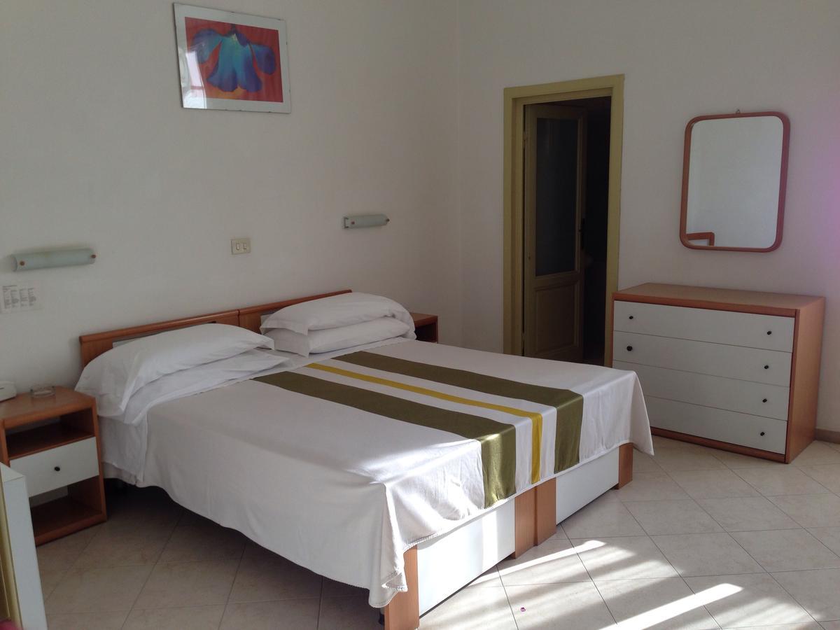 Hotel Valdinievole 리도디캄파이오레 외부 사진