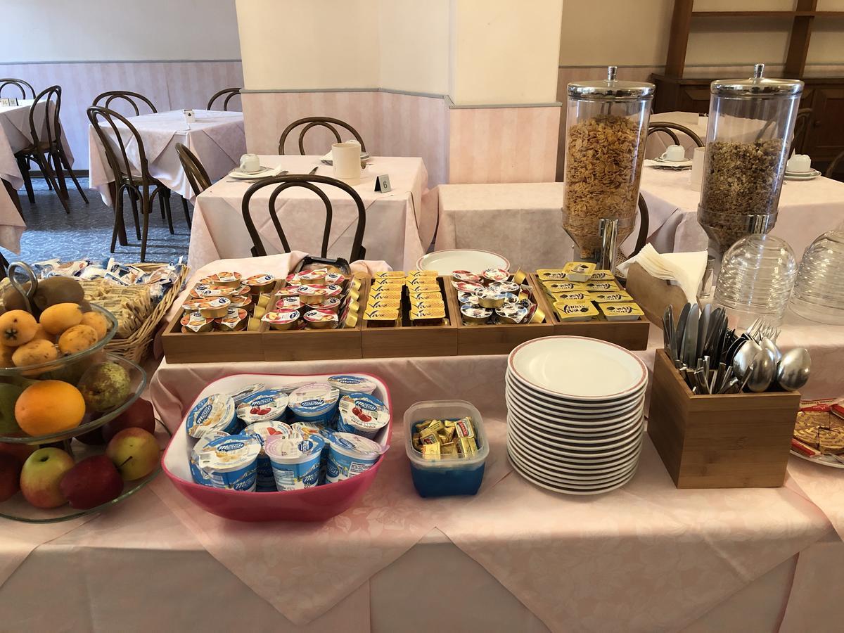 Hotel Valdinievole 리도디캄파이오레 외부 사진
