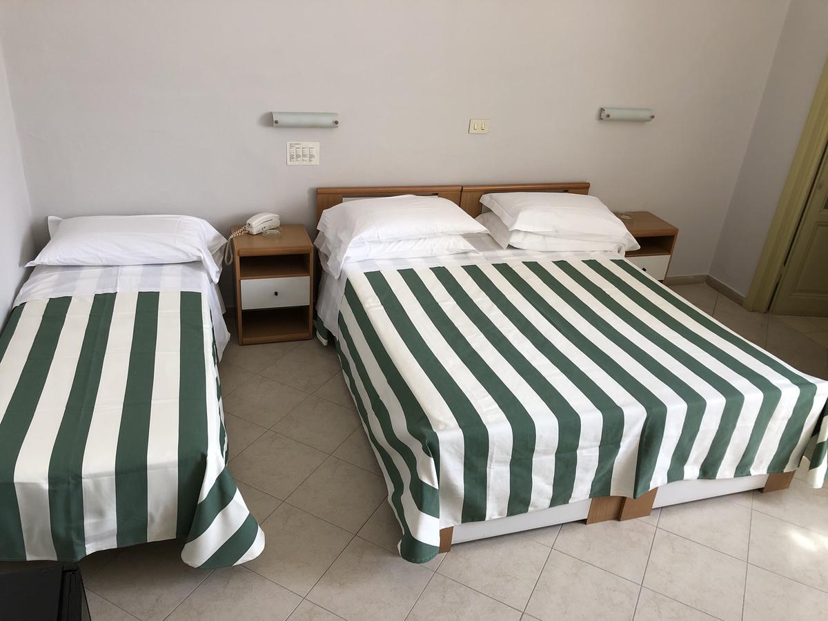 Hotel Valdinievole 리도디캄파이오레 외부 사진