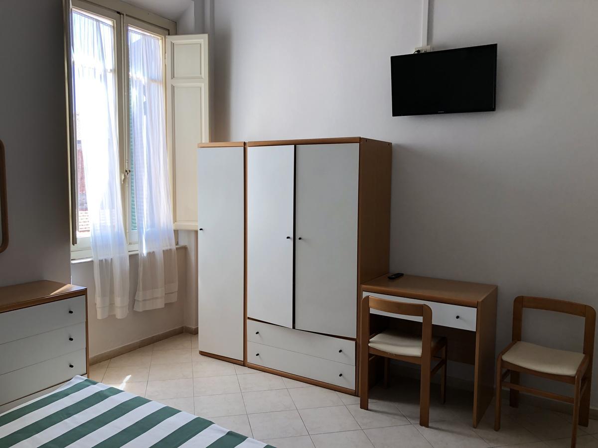 Hotel Valdinievole 리도디캄파이오레 외부 사진