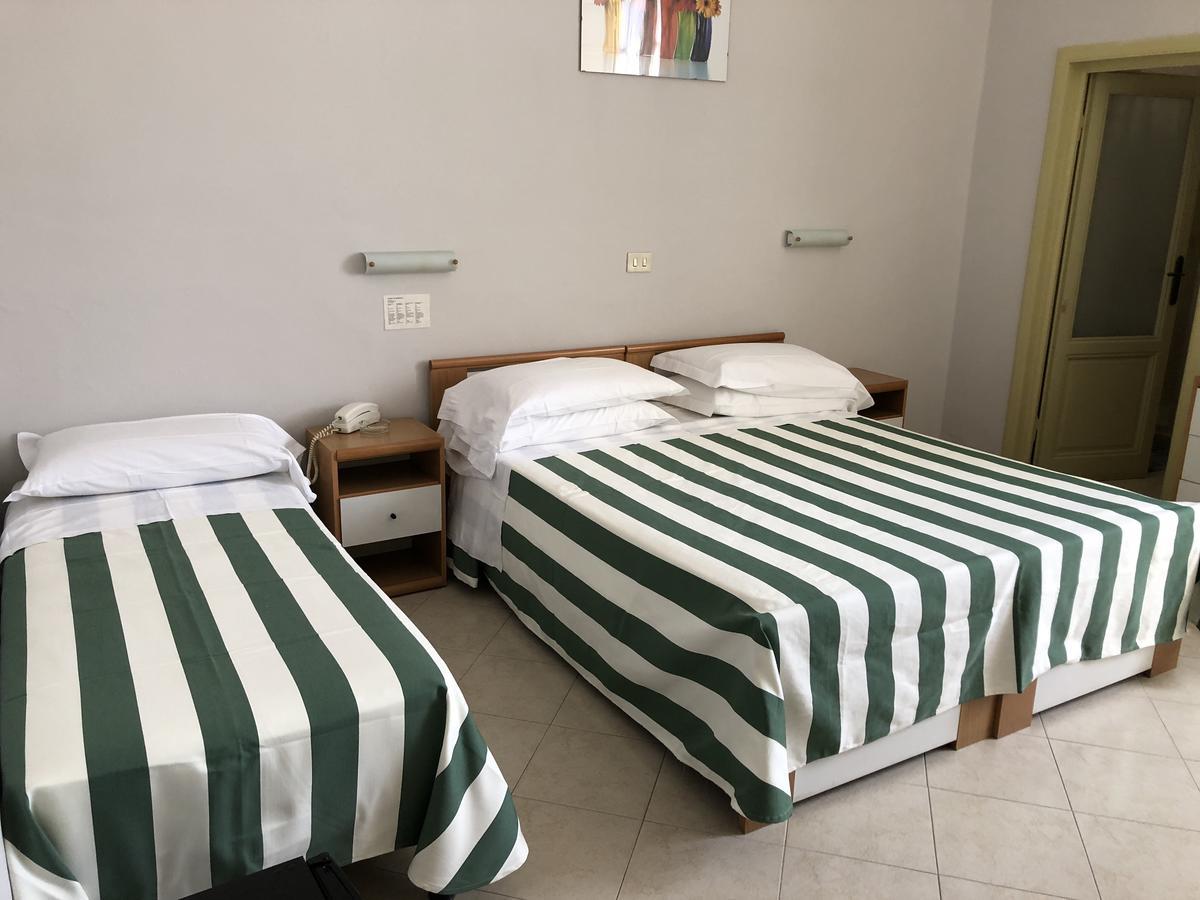 Hotel Valdinievole 리도디캄파이오레 외부 사진